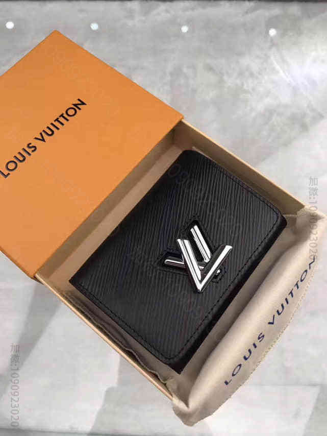 路易威登/LV 黑色水波纹Epi皮革TWIST短款钱夹 M64414