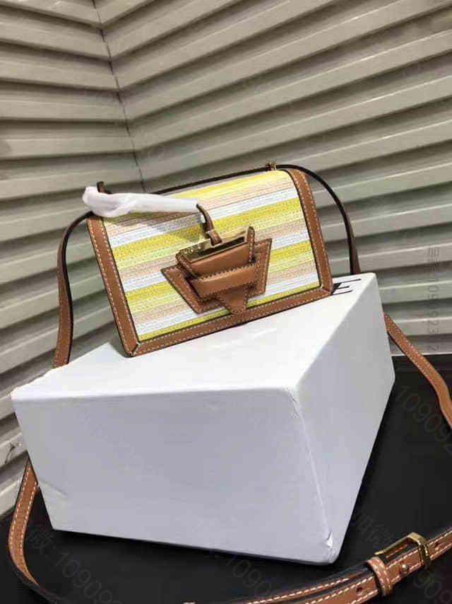 LOEWE罗意威 Barcelona 棕色条纹彩色缝线手袋三角包 0269