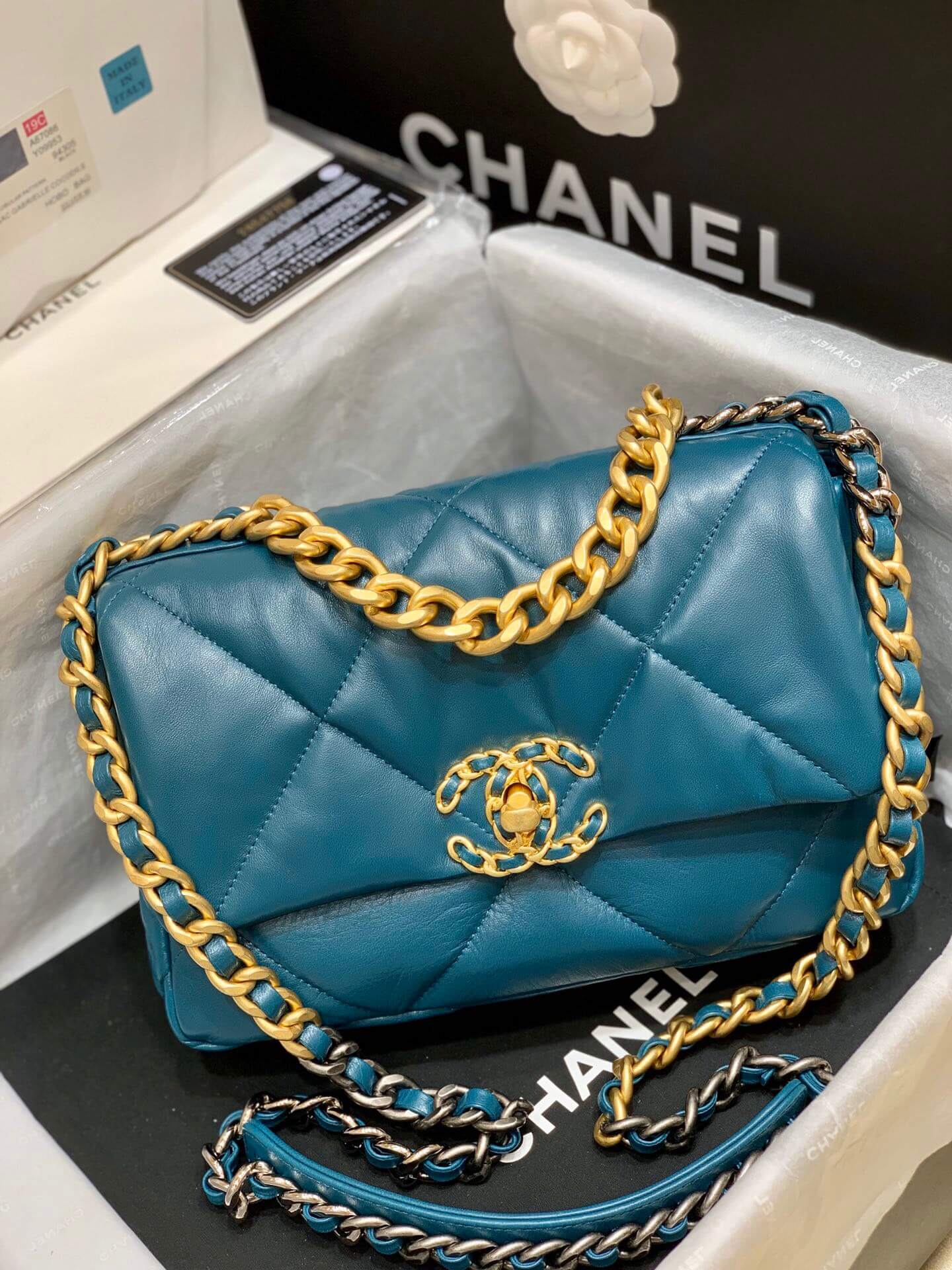 Chanel/香奈儿 专柜最新款19 bag小号 AS1160