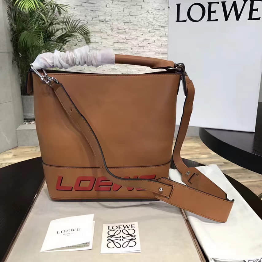 LOEWE/罗意威 Bucket bag系列 棕色小牛皮水桶包0236