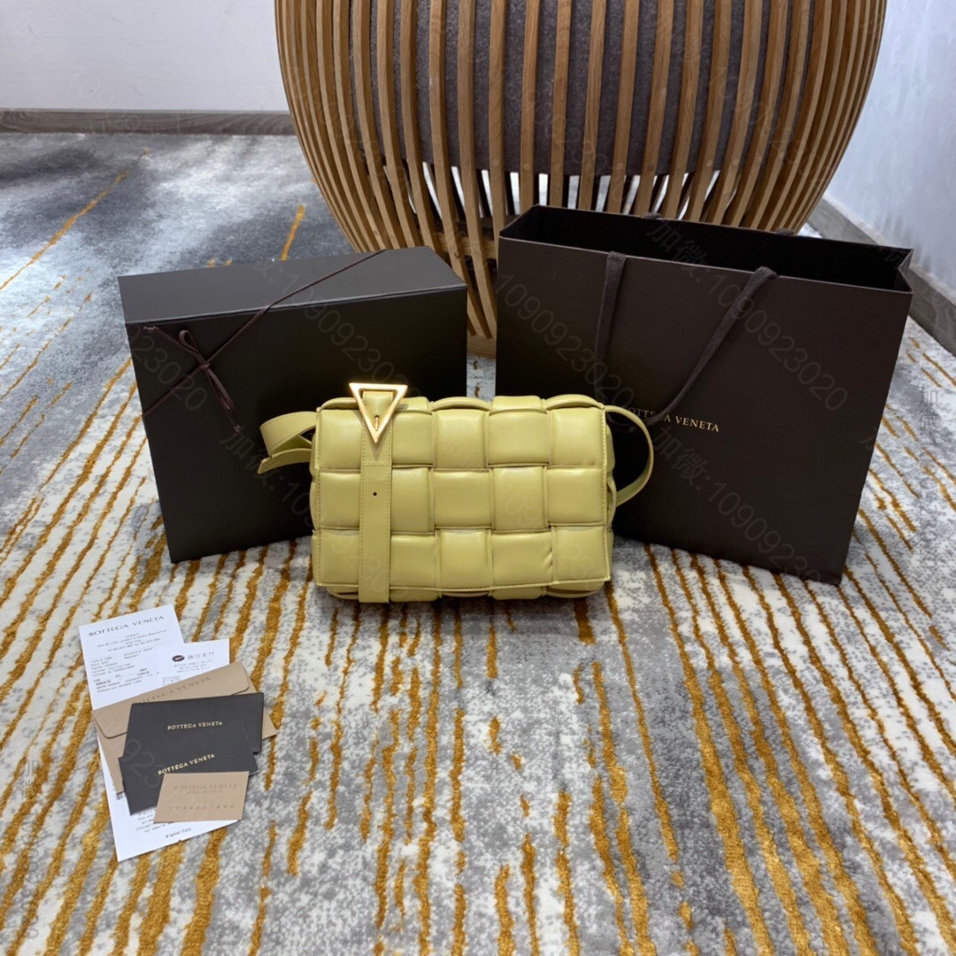 BV BottegaVeneta 加衬CASSETTE手袋 立体格纹枕头单肩...