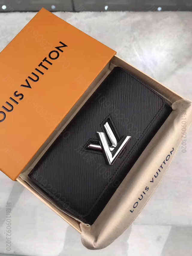 LV 黑色水波纹Epi皮革 转锁 TWIST 钱夹 M6117N