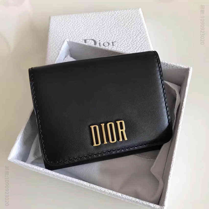 DIOR/迪奥 复古金色金属“DIOR”标志 黑色小牛皮短夹S3004