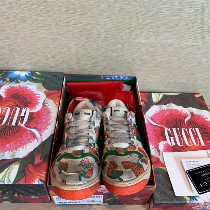 GUCCI古驰 19年爆款来袭GG系列做旧小脏鞋