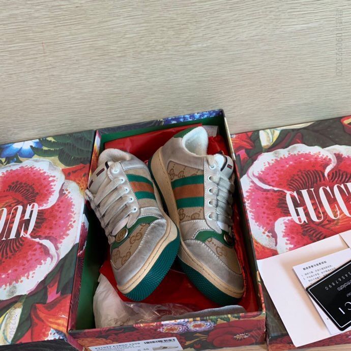 GUCCI古驰 19年爆款来袭GG系列做旧小脏鞋