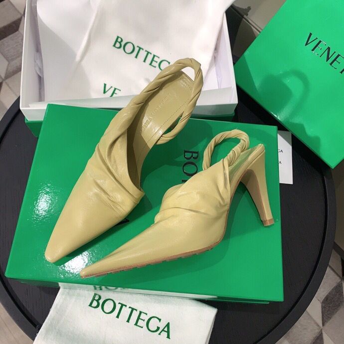 BOTTEGA VENETI葆蝶家 最高版本Y版订制对版羊皮BV凉鞋