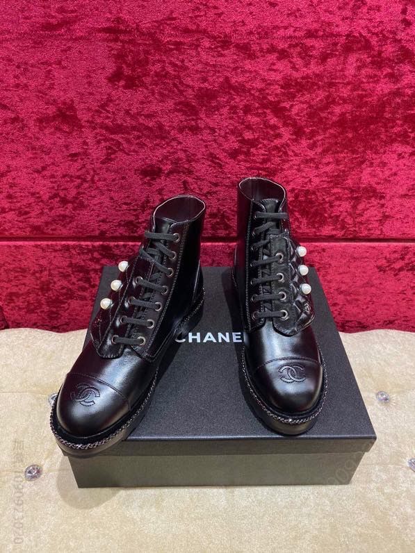 CHANEL香奶奶经典菱格纹机车靴 小香风黑色经典系全皮机车靴