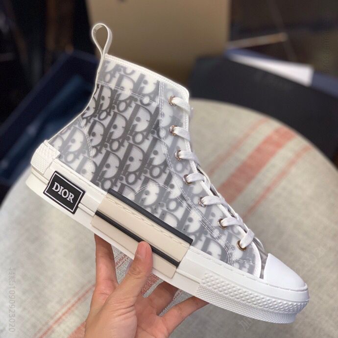 Dior迪奥 由 Dior 与 Daniel Arsham 携手打造B23 高帮运动鞋