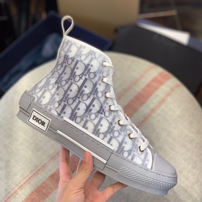 Dior迪奥 由 Dior 与 Daniel Arsham 携手打造B23 高帮运动鞋