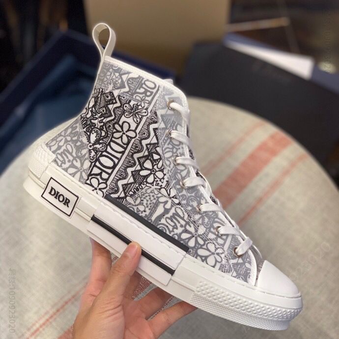 Dior迪奥 由 Dior 与 Daniel Arsham 携手打造B23 高帮运动鞋