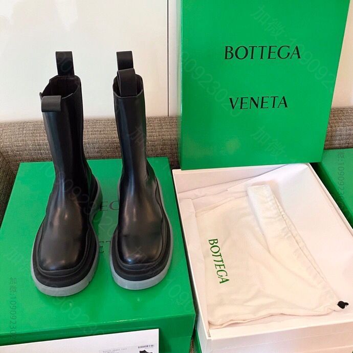 BV葆蝶家 进口胎牛皮BV 秋冬厚松糕底中筒瘦瘦靴
