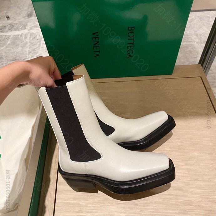 BV葆蝶家 进口胎牛皮BV 秋冬厚松糕底中筒瘦瘦靴
