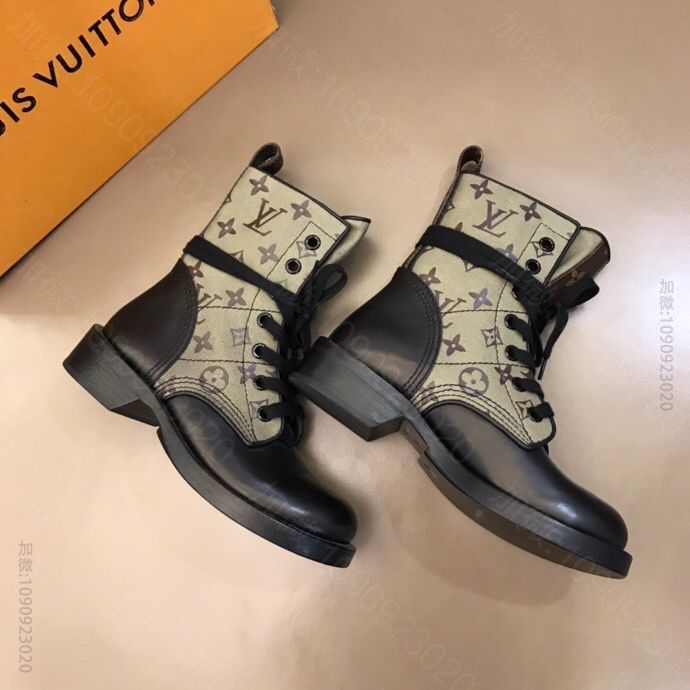 LV/路易威登 2023秋冬高帮女靴走秀马款丁靴系列