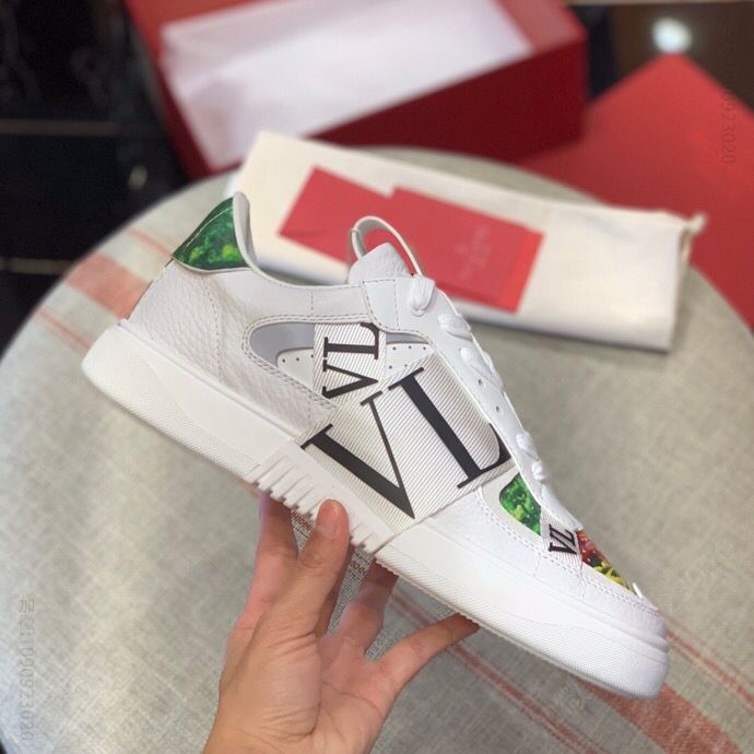 Valentino华奴天伦 VLTN logo绑带小牛皮绑带运动鞋