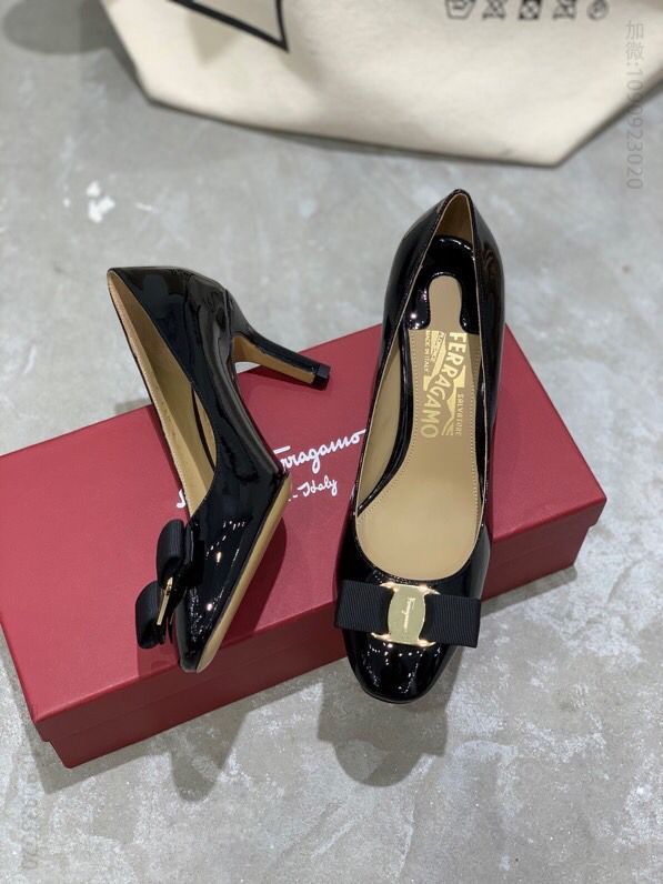 salvatore Ferragamo 菲拉格慕扁头圆头细跟高跟鞋