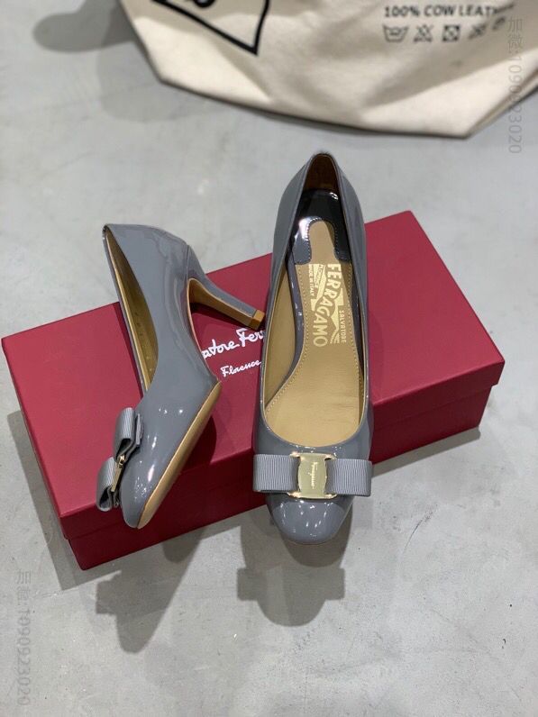 salvatore Ferragamo 菲拉格慕扁头圆头细跟高跟鞋