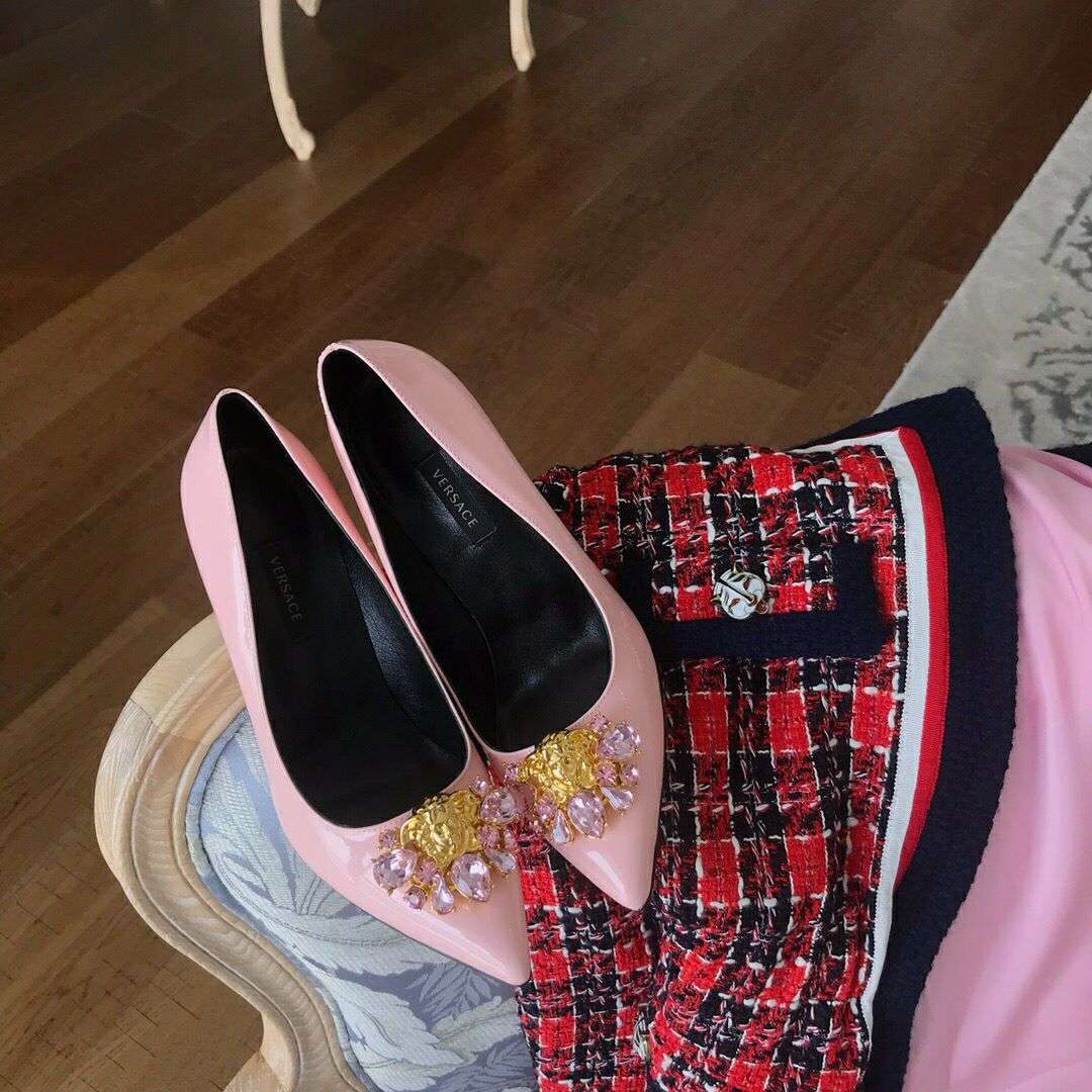 Versace范思哲 专柜新款美杜莎美人头标志捷克钻女士小牛漆高跟鞋