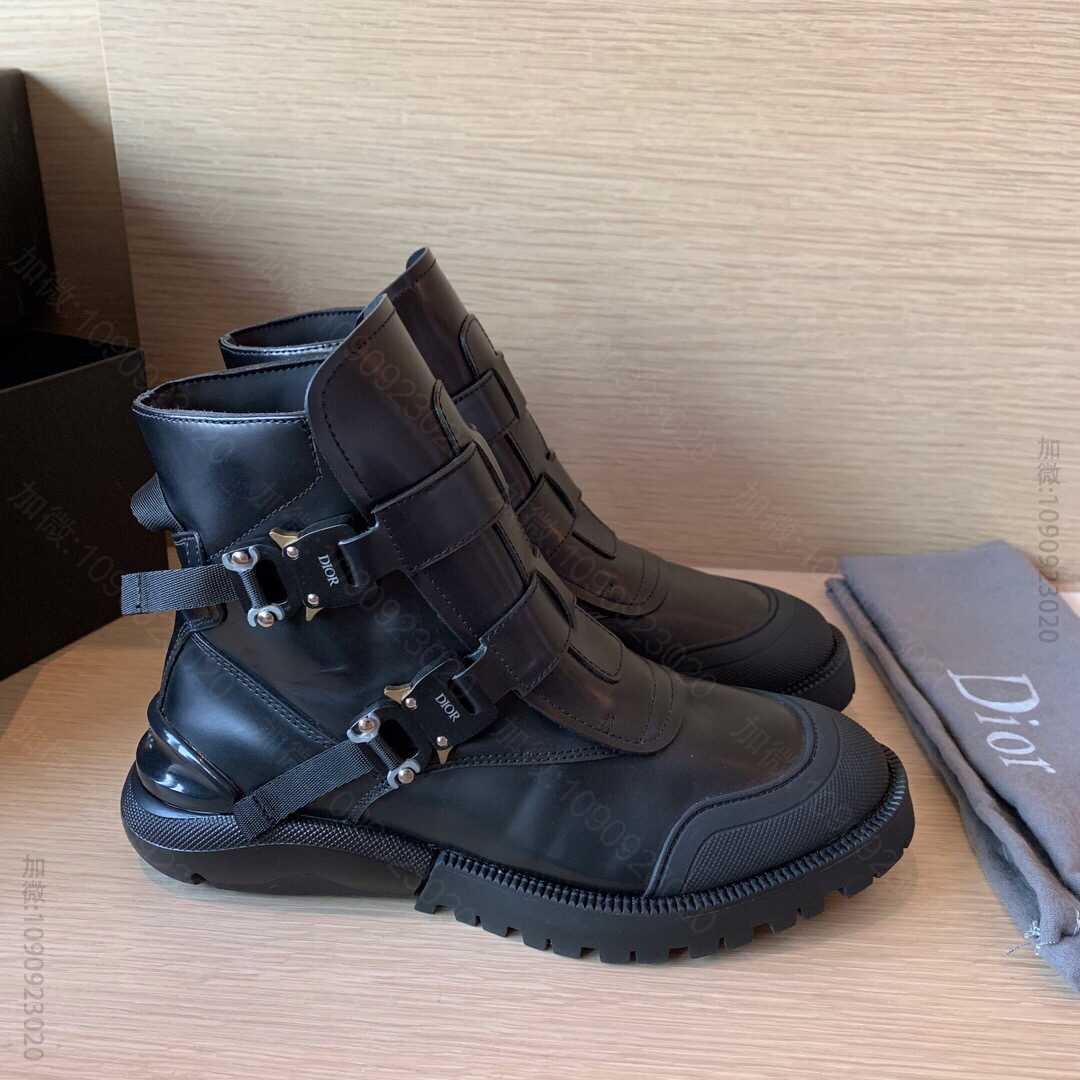 迪奥19Fw由秀新款Dior baby同款马丁靴
