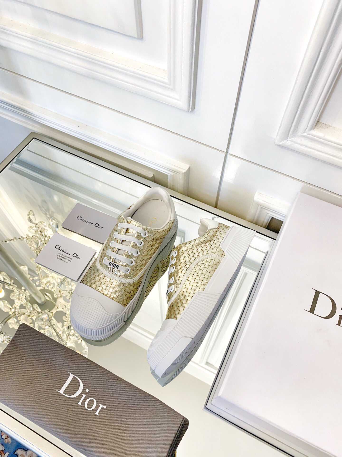 高仿迪奥女款平板鞋 Dior迪奥 2023新款帆布编织运动板鞋系列 迪奥女款平板鞋价格 