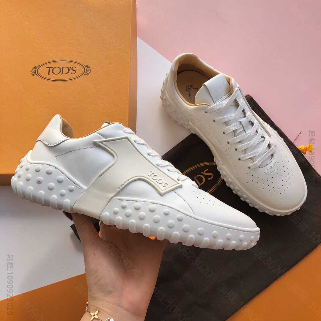 TODS 最新款“进口磨砂牛皮搭配透气网孔运动豆豆老爹鞋