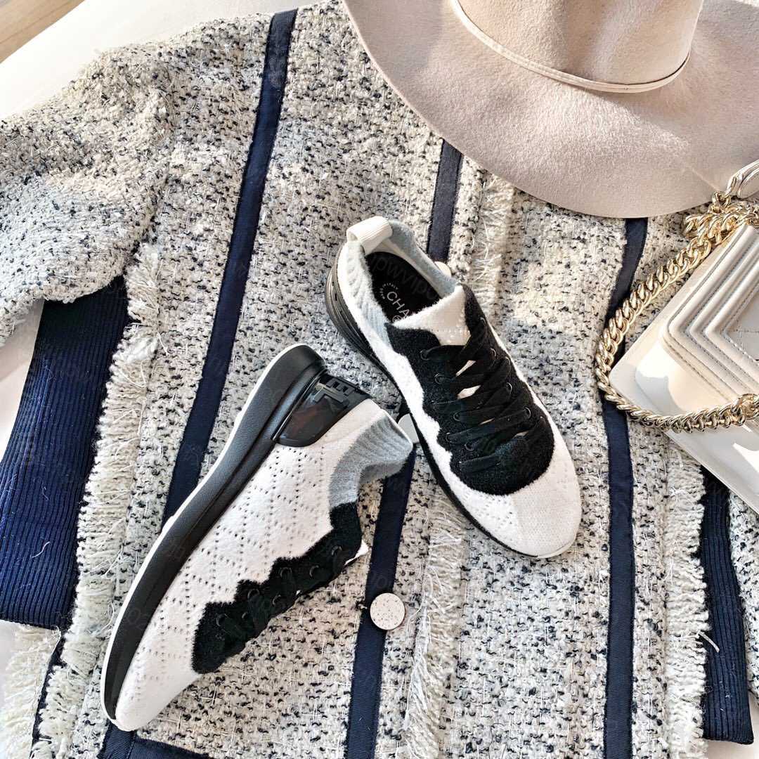 CHANEL香奈儿 小香新款双C Logo羊毛线针织色彩拼接 空气感轻便运动跑鞋 香奈儿女款运动鞋网站 