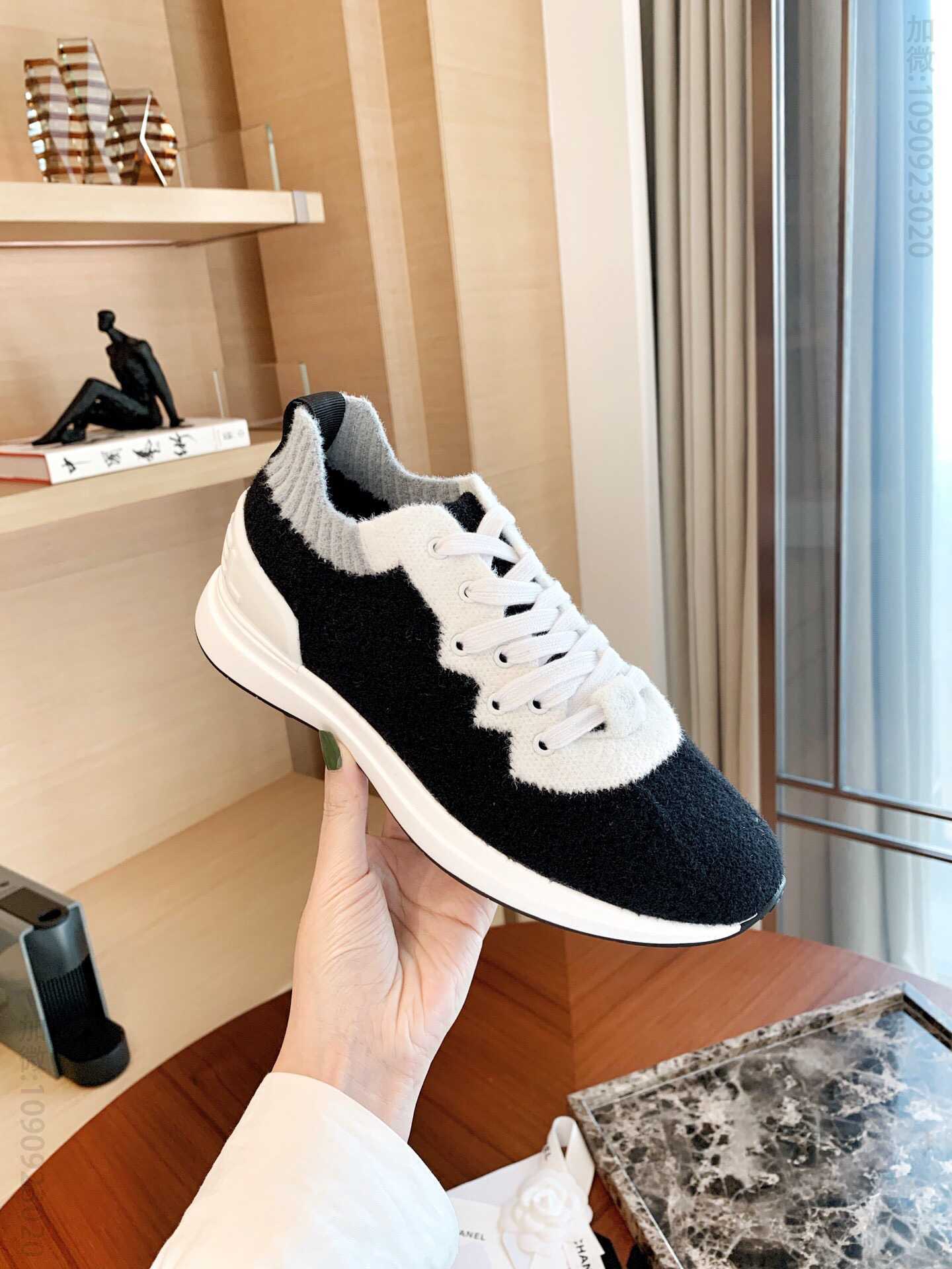 CHANEL香奈儿 小香新款双C Logo羊毛线针织色彩拼接 空气感轻便运动跑鞋