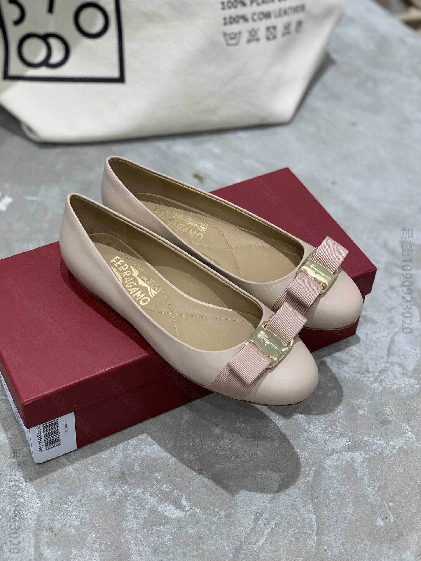 SF salvatore Ferragamo 菲拉格慕Vara蝴蝶结经典款平...