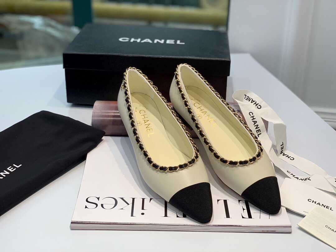 高仿香奈儿女款平底鞋 20款最新Chanel小香风标志性的链条小香平底鞋乐福鞋 