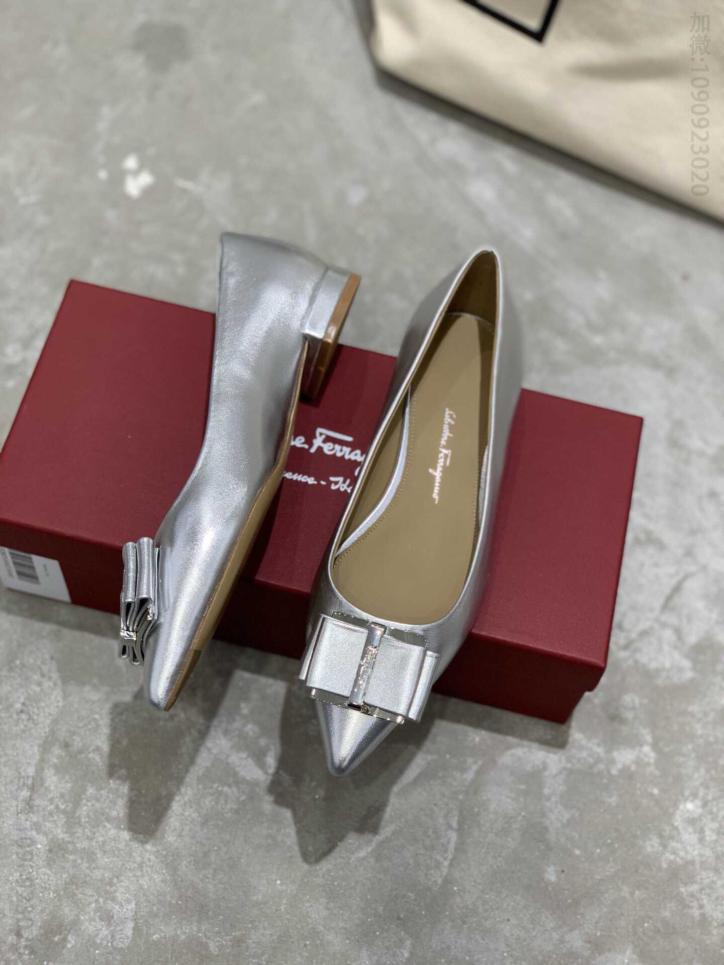 SF salvatore Ferragamo 19年最新菲拉格慕尖头叠层蝴蝶结平底