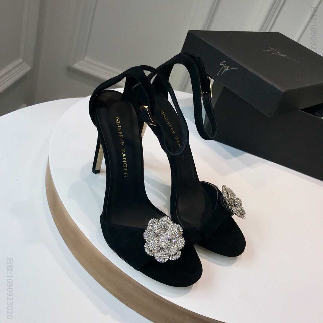 Giuseppe Zanotti 羊京面施华洛世奇钻饰扣真皮大底高跟鞋凉鞋