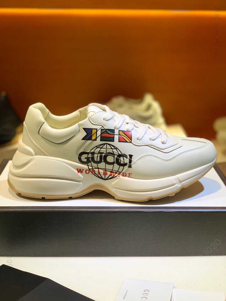 gucci古驰 采用厚底设计字母印花男女款运动鞋