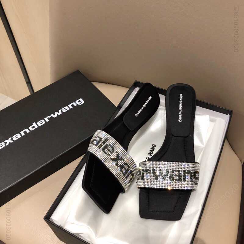 Alexander wan FW20亚历山大王尖头闪钻拖/高跟凉鞋