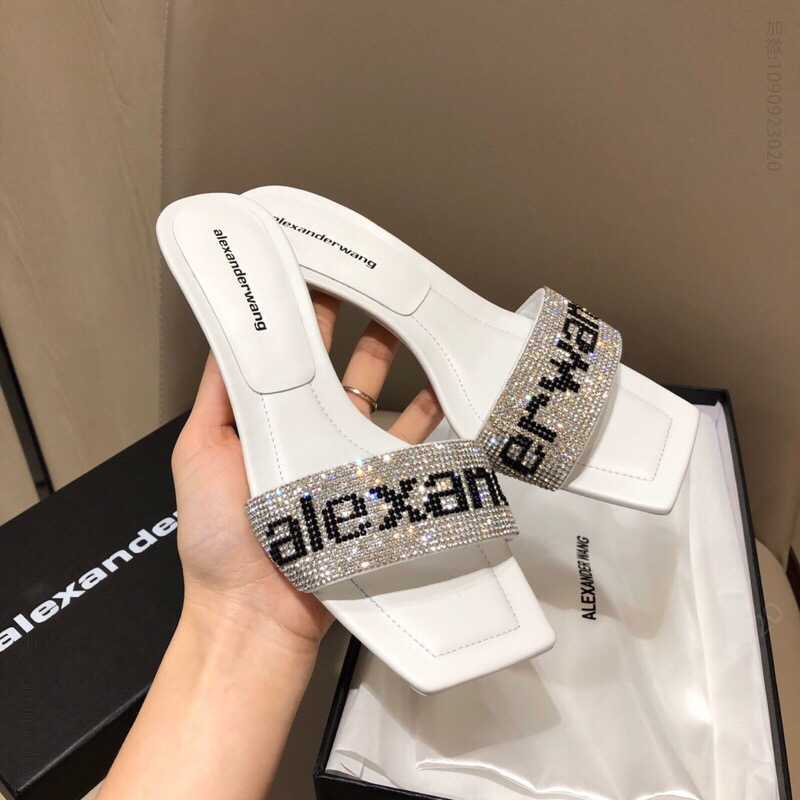 Alexander wan FW20亚历山大王尖头闪钻拖/高跟凉鞋