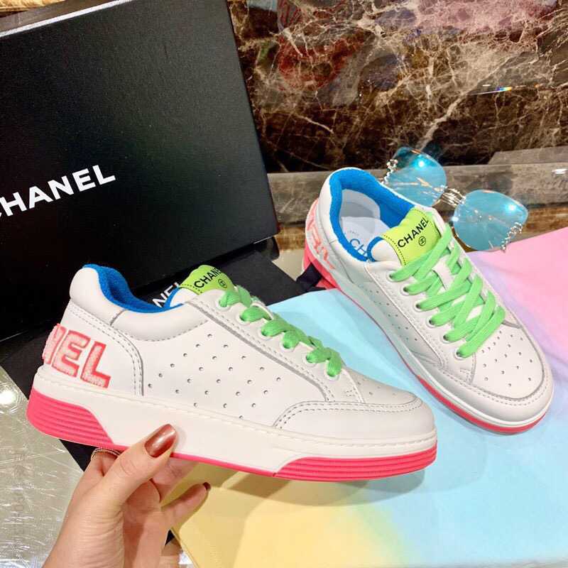CHANEL香奈儿 头层牛皮制作 内里小羊皮2023拼色运动鞋板鞋