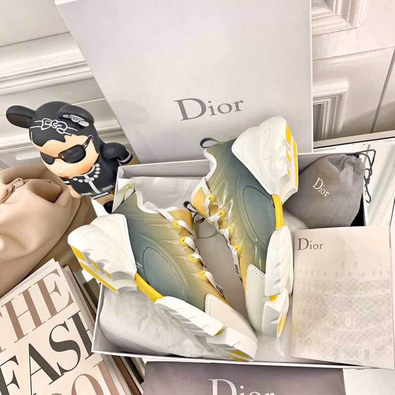 精仿迪奥女士运动鞋 精仿迪奥女鞋商城 Dior迪奥 Dior Fusion 系列氯丁胶片运动鞋 