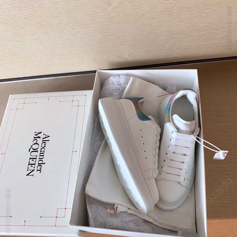 Alexander McQueen 小牛皮皮革内底麦昆皮革运动鞋