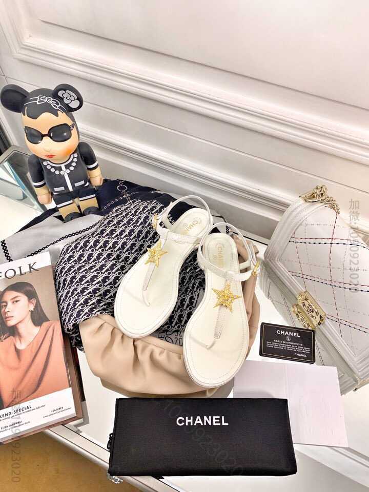 chanel香奈儿 2023 新款意大利真皮大底双C珍珠扣露趾单鞋