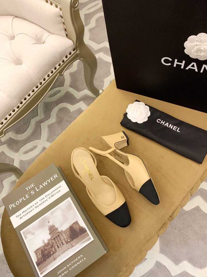 chanel香奈儿 羊皮革与罗缎小香Slingback经典系列系带鞋