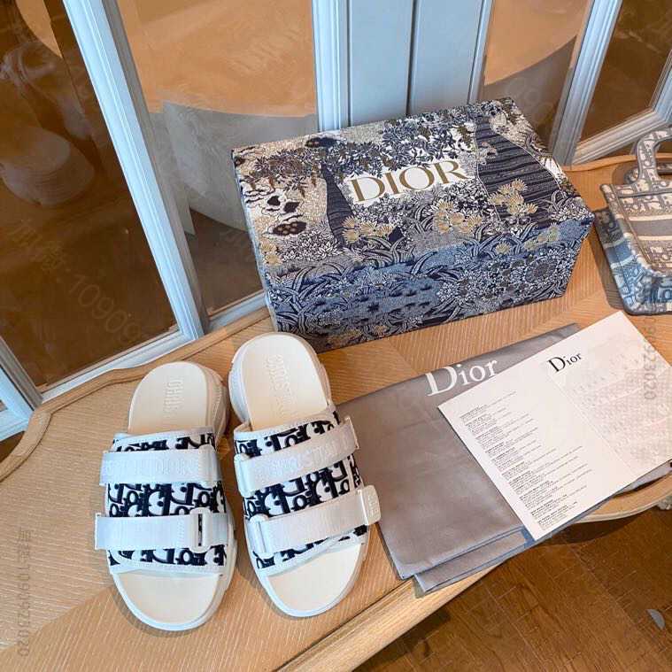 DIOR迪奥 小牛皮和尼龙制作老爹拖鞋凉鞋
