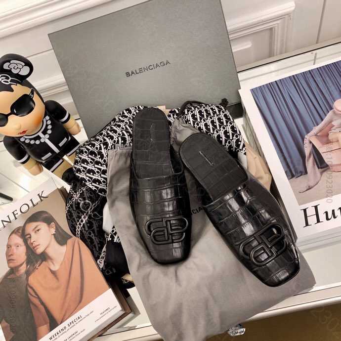 Balenciaga巴黎世家 原版顶级真皮大底BB扣拖鞋系列
