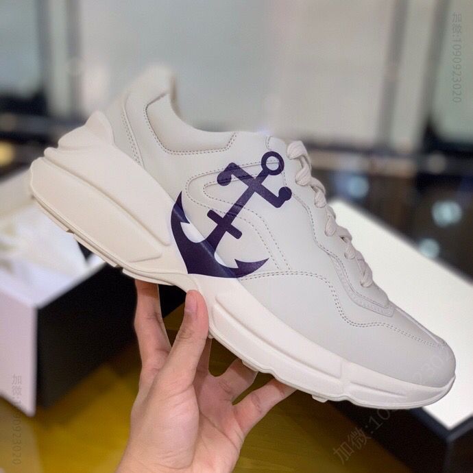 GUCCI古驰 饰有字母印花象牙色皮革男女款复古运动鞋