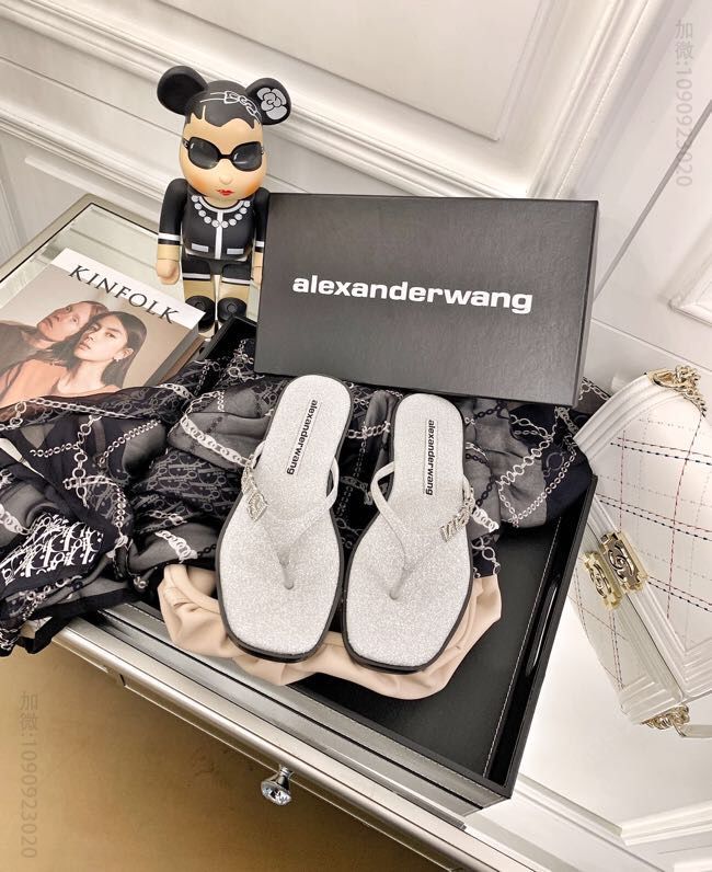 Alexander McQueen 大王Ryder钻饰Logo夹脚凉拖系列