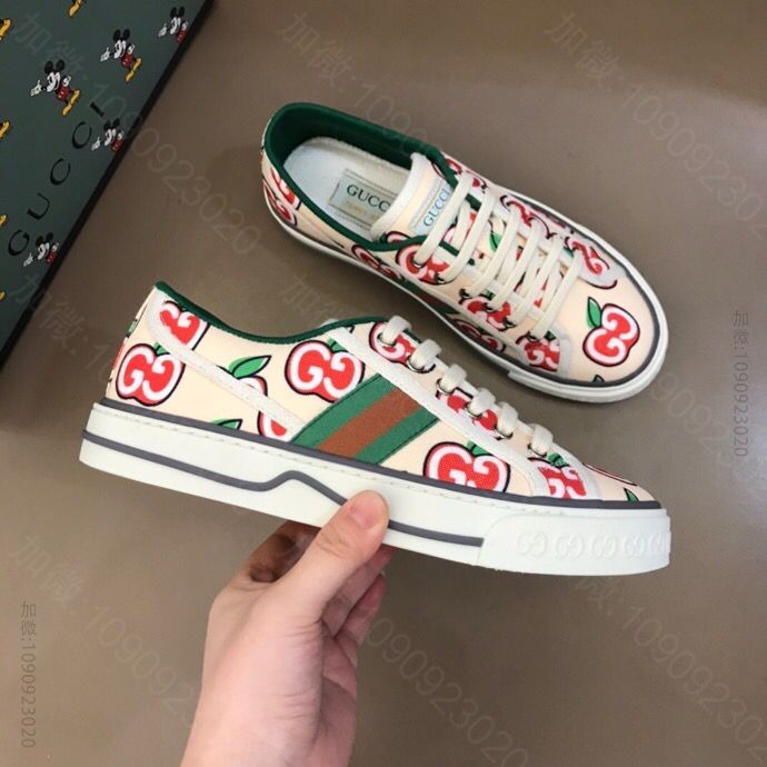 Gucci古驰 G家 Tennis 1977系列情侣GG运动帆布鞋