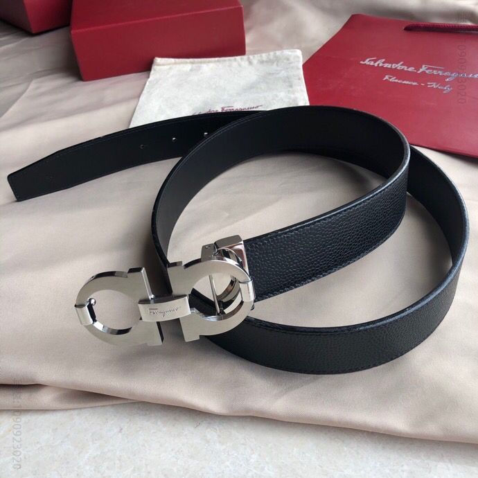SalvatoreFerragamo菲拉格慕男士3.5cm精钢金属夹扣，头层牛皮珍珠腰带