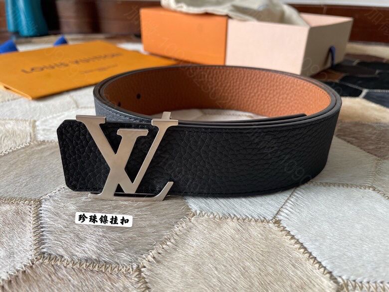 LOUIS VUITTON路易威登专柜珍珠镍挂扣款双面荔枝荔枝黑色/土黄腰带