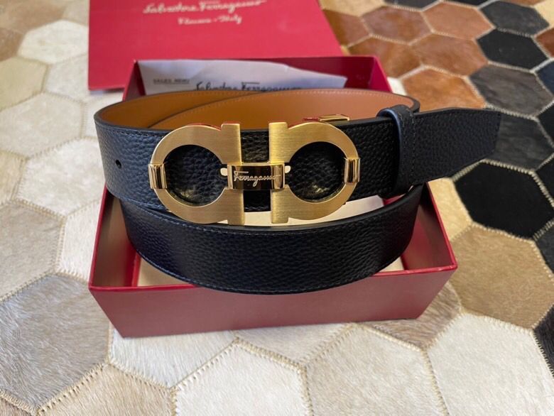 SalvatoreFerragamo菲拉格慕男士3.5cm精钢金属夹扣头层牛皮粒面腰带
