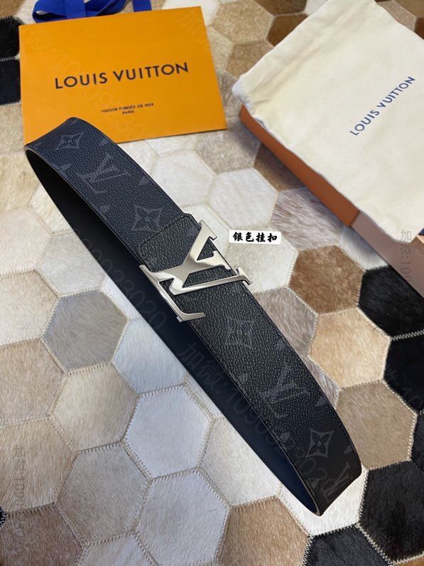 LV/路易威登 经典LV字母搭扣LV Initiales双面腰带