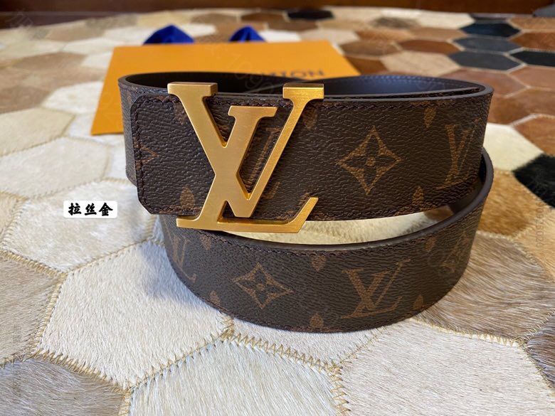 LV/路易威登 2023经典的老花棋盘格系列男士腰带