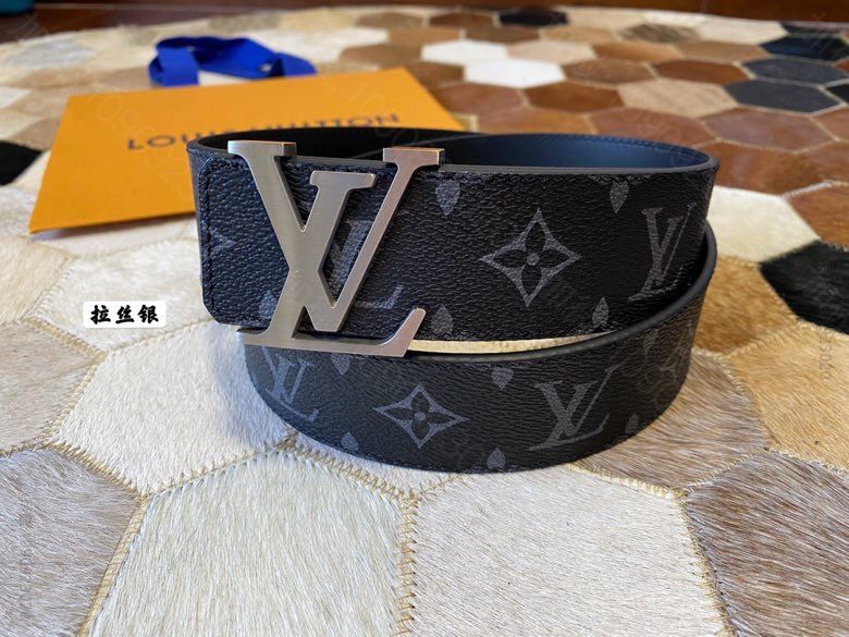 LV/路易威登 2023经典的老花棋盘格系列男士腰带