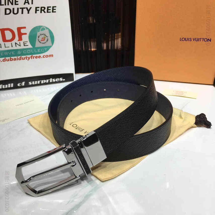 〖LOUIS VUITTON〗金属皮带圈上刻有LV 标志 3.5厘米宽